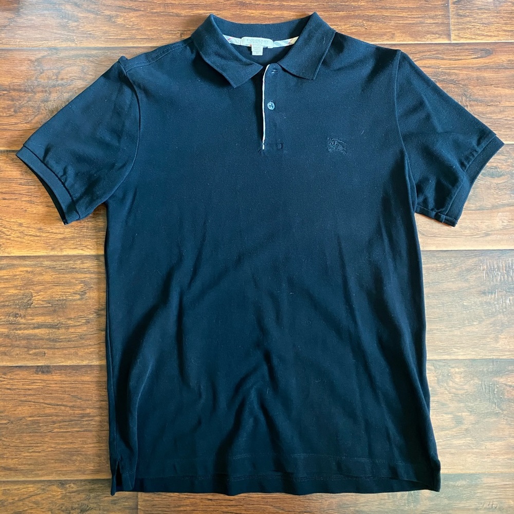 Free Shipping! Burberry Classic Polo. Like new!